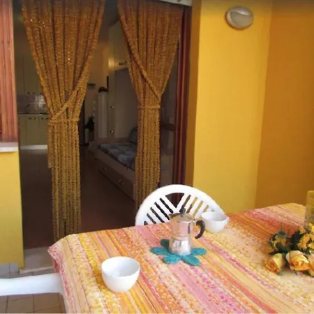 Seafront - Cosy - Private Beach Place Included By Beahost *